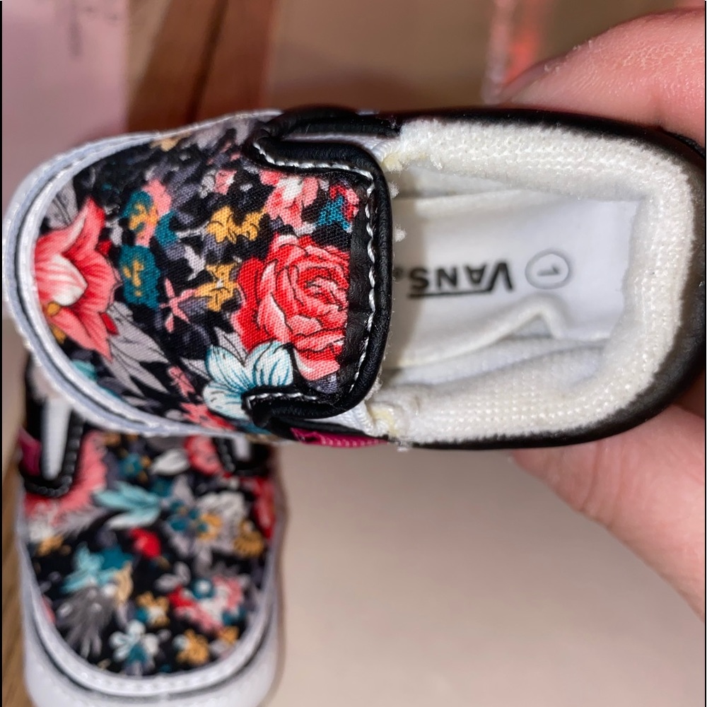 baby girl vans flowers